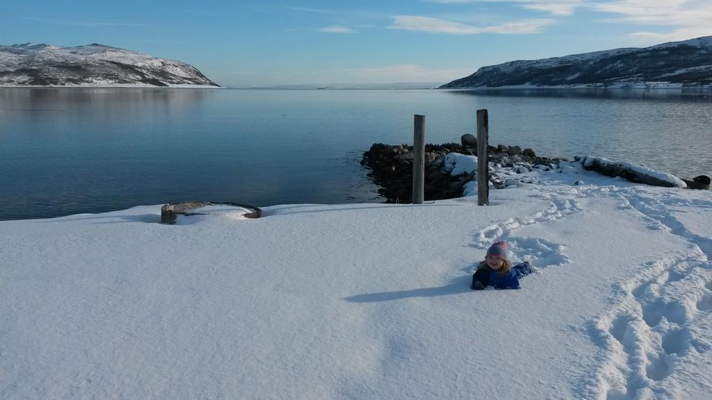 Olderfjord Turistsenter Hotel Russenes Eksteriør billede